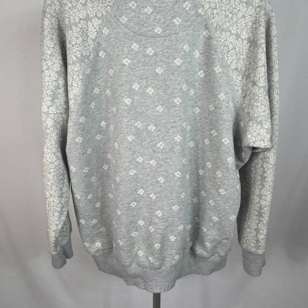 Aerie Women’s Distressed Floral Crewneck Sweatshirt Gray Size XL - Picture 3 of 5